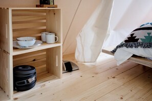 المنشأة من الداخل