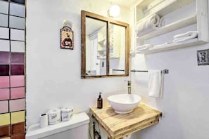 Unclassified image, 5 of 26, button - Rural Log Cabin Rental for Couples near Taos Ski Valley (San Cristobal)