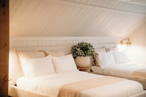 3 عدّة غرف نوم ومكواة/لوح كي وواي فاي وملاءات أسرّة