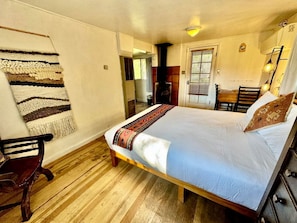 1 chambre, bureau, Wi-Fi, draps fournis