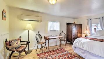 1 quarto, escrivaninha, Wi-Fi, roupa de cama