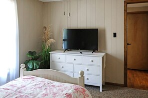 3 habitaciones, tabla de planchar con plancha y wifi