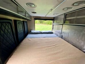 1 bedroom, bed sheets - Unique Vacation Rental in the Wilderness near North Conway, New Hampshire (Chatham)
