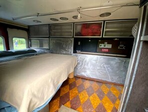 1 bedroom, bed sheets - Unique Vacation Rental in the Wilderness near North Conway, New Hampshire (Chatham)