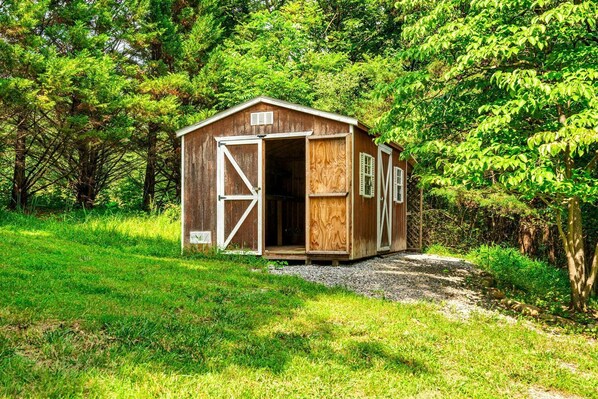 المنشأة من الخارج