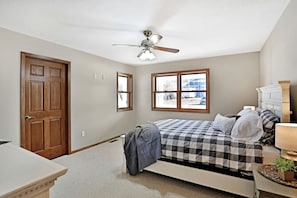 2 bedrooms, WiFi, bed sheets, wheelchair access
