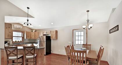 Lakefront Cottage Fully Equipped with Excellent Location in Saint Croix Falls, Wisconsin
