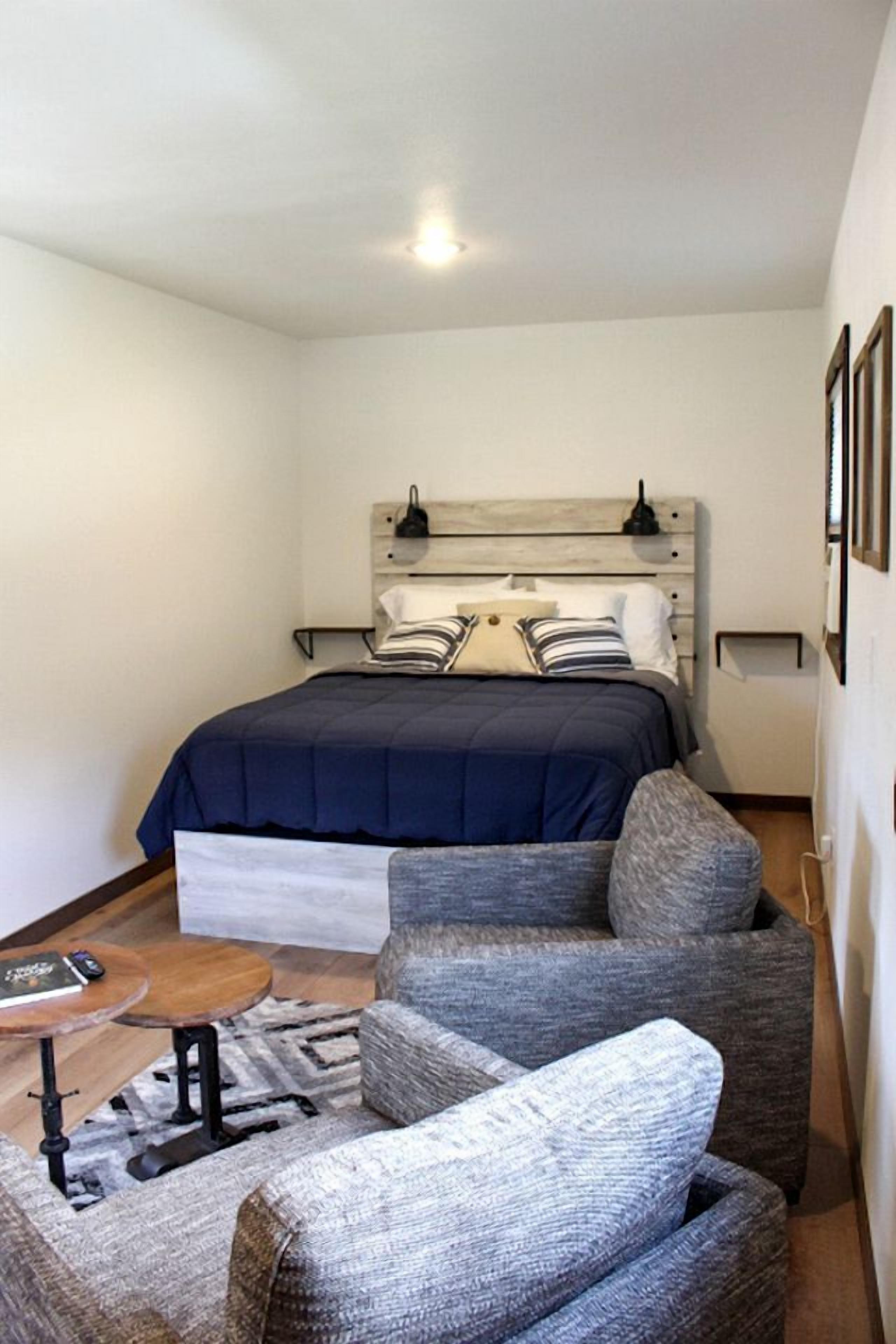1 bedroom, WiFi, bed sheets