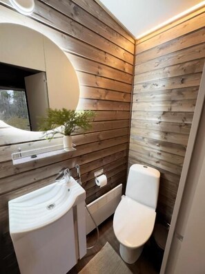 Bathroom - Borealis (Muonio)