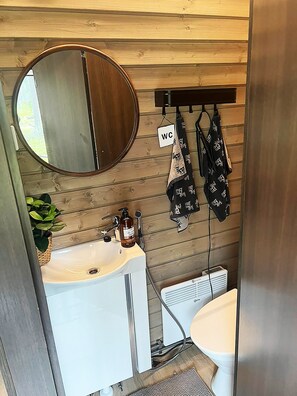 Superior Chalet, Valley View | Bathroom - Borealis (Muonio)