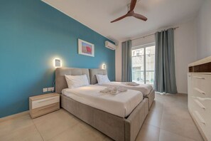 3 bedrooms, desk, iron/ironing board, WiFi