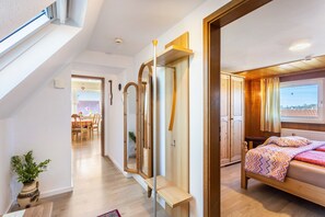 1 bedroom, iron/ironing board, WiFi, bed sheets - Apartment 'Casa Felicitas, 51sqm' with Lake View and Private Garden (Möhnesee)