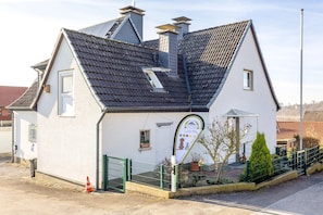 Exterior - Apartment 'Casa Felicitas, 51sqm' with Lake View and Private Garden (Möhnesee)