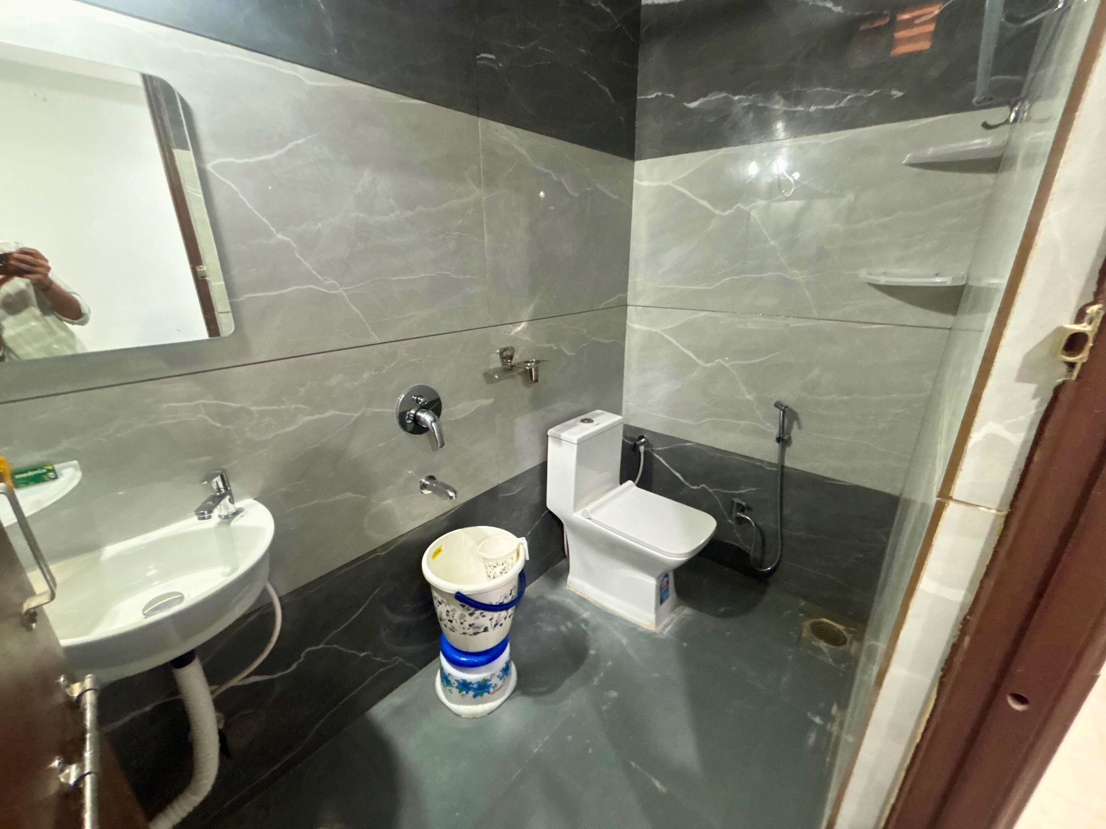 Deluxe Room | Bathroom