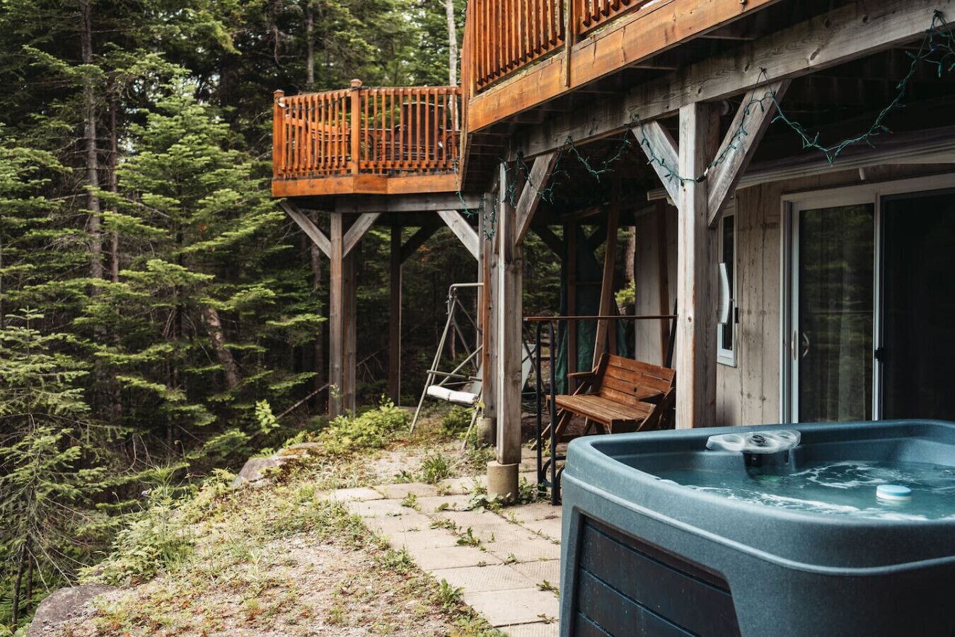 Bañera de hidromasaje al aire libre