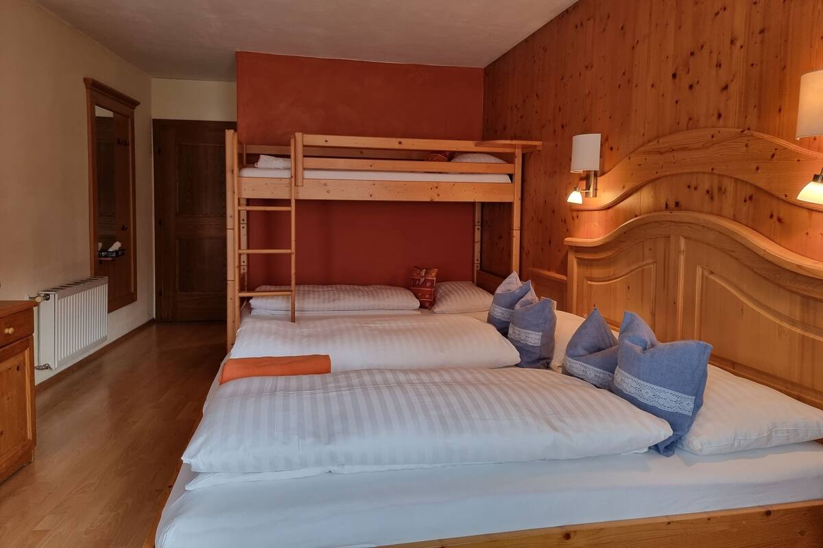 Deluxe Double Room | In-room safe, free WiFi
