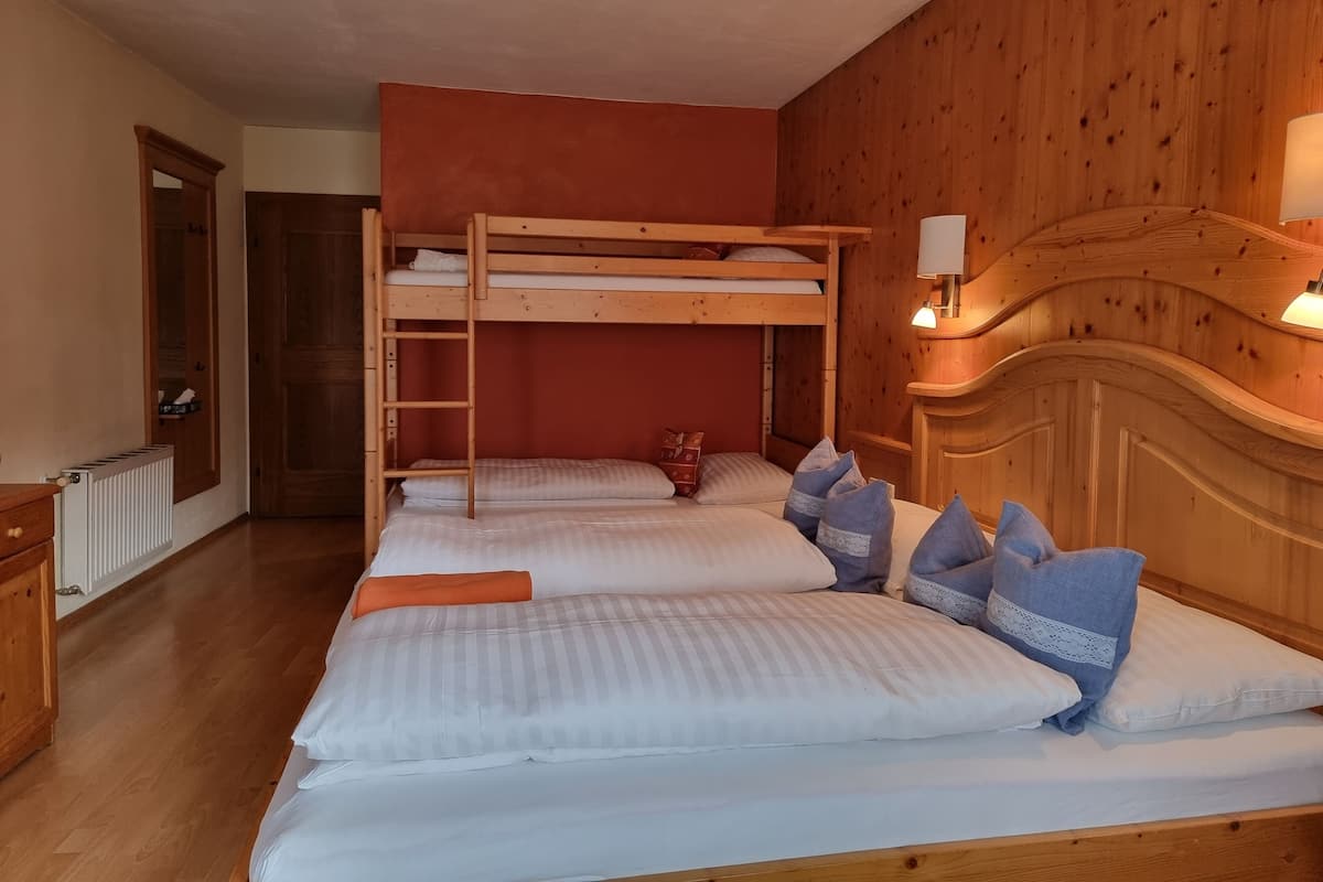 Deluxe Double Room | In-room safe, free WiFi