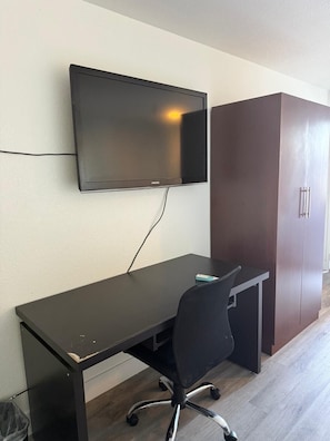 Suite | Bureau, rideaux occultants, Wi-Fi gratuit