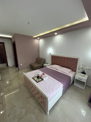 1 bedroom, iron/ironing board, WiFi, bed sheets