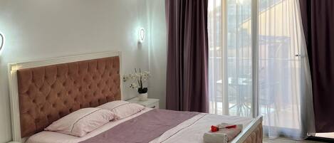 1 camera, ferro/asse da stiro, Wi-Fi, lenzuola