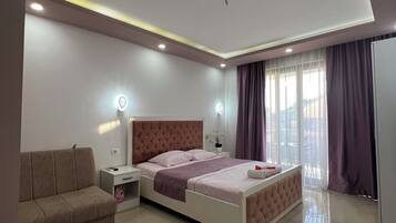 1 slaapkamer, een strijkplank/strijkijzer, wifi, beddengoed