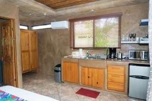 Mikroaaltouuni, liesi