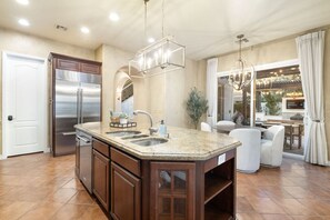 Interior - Sienna Sanctuary by Rather Be Porperties (Chandler)
