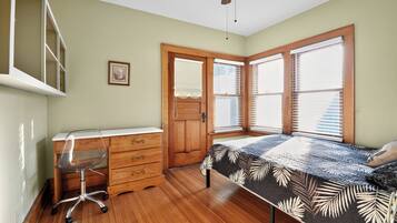 4 dormitoris, Internet i roba de llit