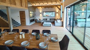 Unclassified image, 2 of 35, button - 5★ Chalet for 14 / Jacuzzi, Sauna, Cinema, Playroom with babyfoot (Les Gets)