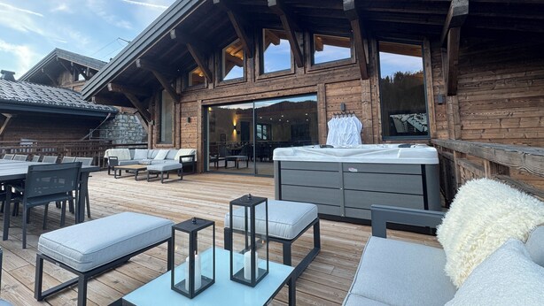 Unclassified image, 1 of 35, button - 5★ Chalet for 14 / Jacuzzi, Sauna, Cinema, Playroom with babyfoot (Les Gets)