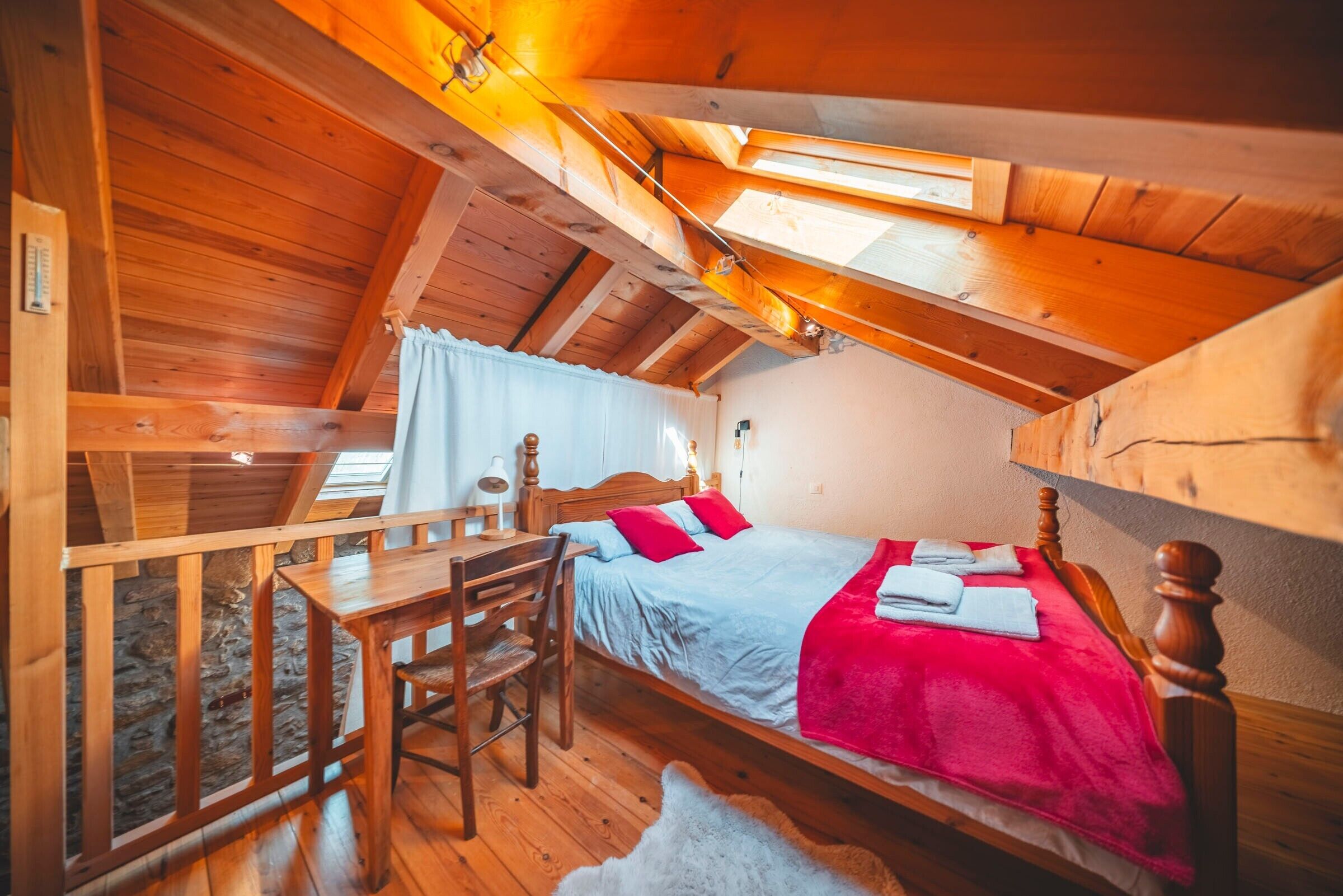 3 bedrooms, iron/ironing board, WiFi