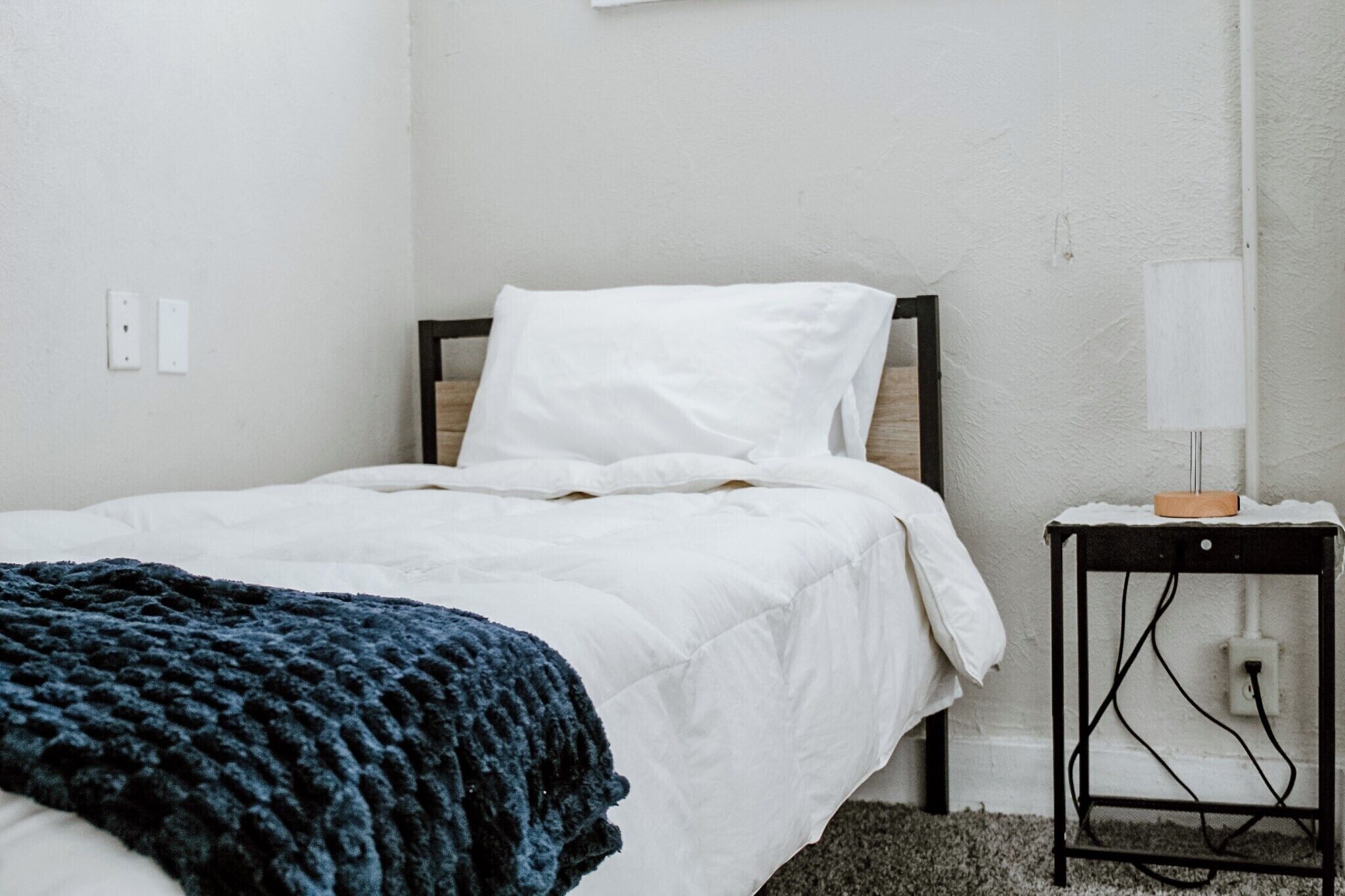 2 عدّة غرف نوم وواي فاي مجانًا وملاءات أسرّة