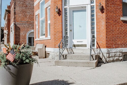 15 % off Winter Deal | Historic | Wi-Fi | Pet Friendly | Purdue