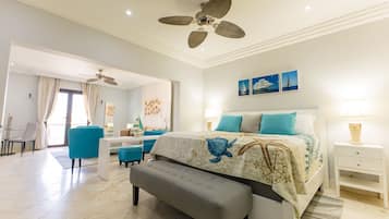 Studio, Marina View | Desk, iron/ironing board, free WiFi