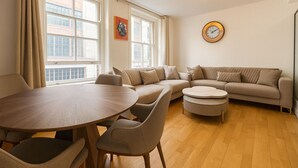 Living area - Soho Living – Chic 1BR Flat on Wardour Street -4WD (London)