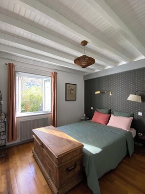 1 makuuhuone, työpöytä, silitysrauta/-lauta, ilmainen Wi-Fi