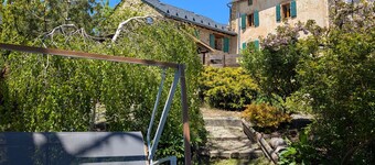 Holiday Home 'Cottage des Pléiades' with Lake View and Wi-Fi