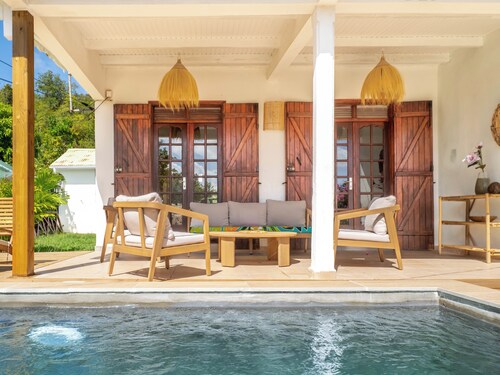Villa Bleue Papaye avec piscine privée à deux pas de la page
