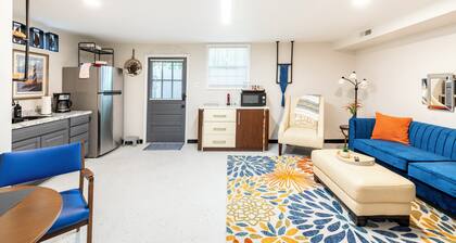 Cozy Studio Apt. 1 Mile from Casino