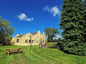 Exterior - Hamilton Luxury Holiday Let’s- The Studio (Cabus)