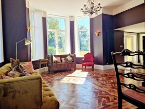 TV - The Hamilton luxury let-The Duke (Cabus)