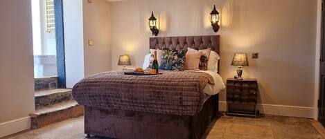 3 bedrooms, internet, bed sheets