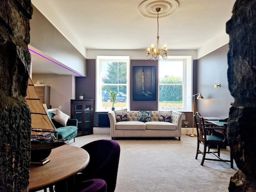 The Hamilton luxury apartments-Lord William suite