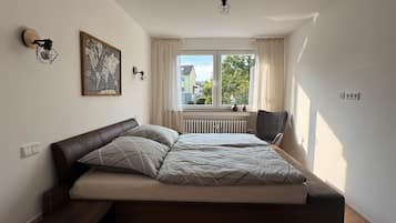 2 bedrooms, WiFi, bed sheets