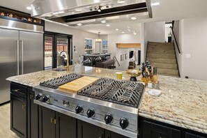 Interior - The Three Bears Retreat -Escape | King suites (Ronald)