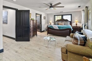 6 Schlafzimmer, Bügeleisen/Bügelbrett, WLAN, Bettwäsche