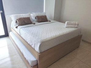 2 Schlafzimmer, Bügeleisen/Bügelbrett, kostenloses WLAN, Bettwäsche