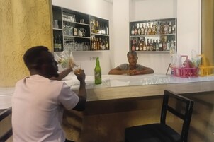 Bar (en la propiedad)