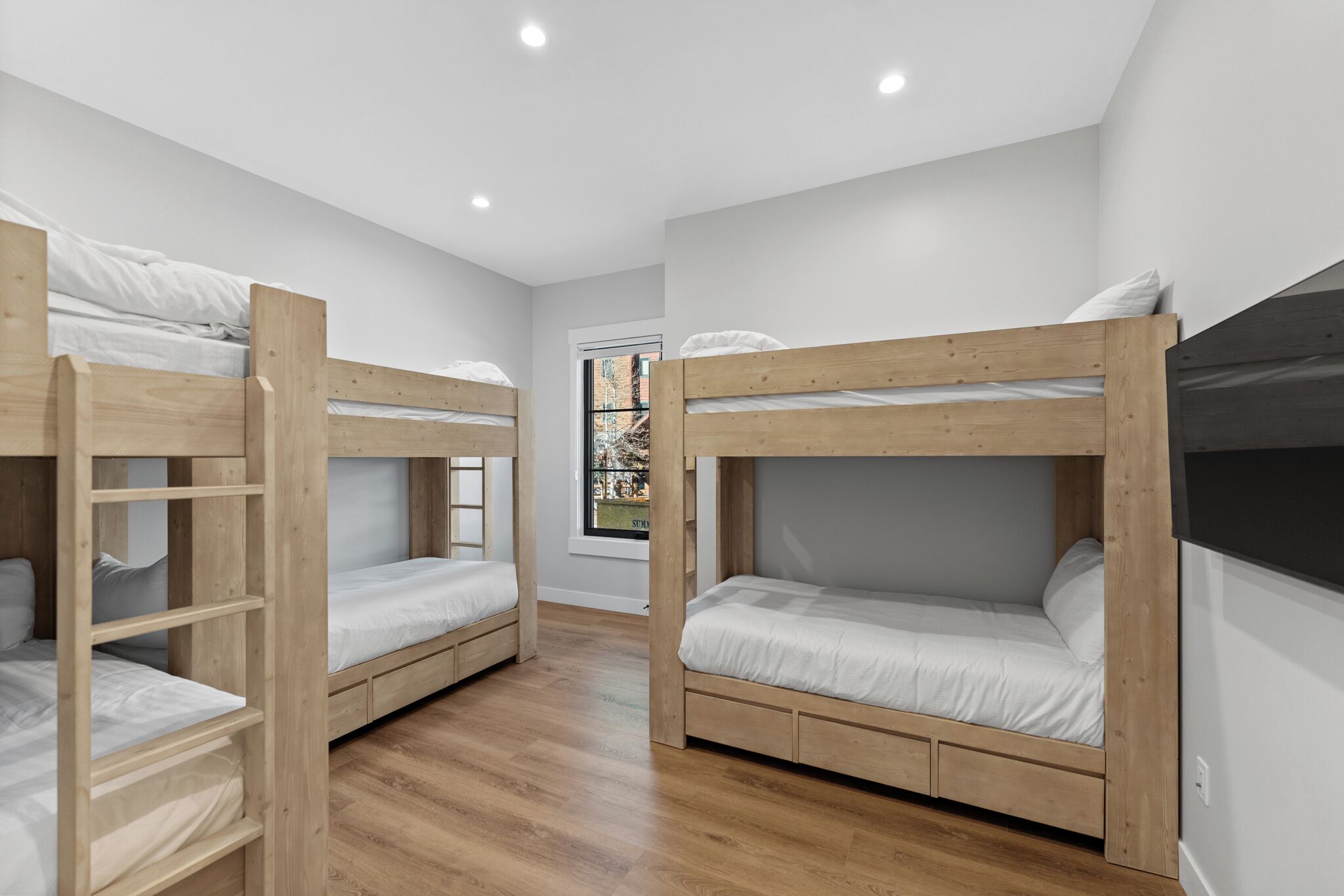 Studio (4 Bedrooms) | Exterior