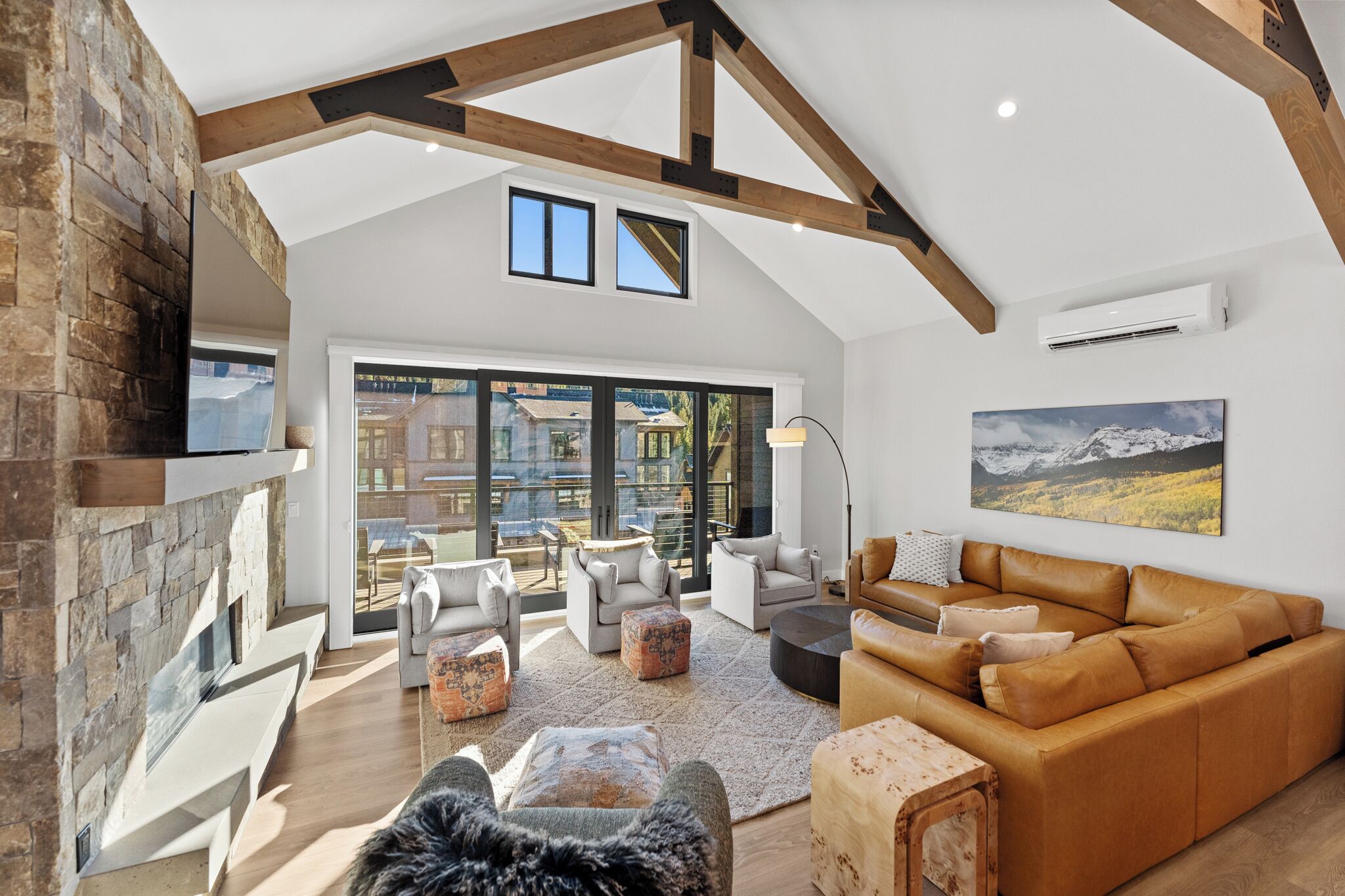 Studio (4 Bedrooms) | Bagian depan properti